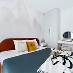 Club - Loftaffair Apartman